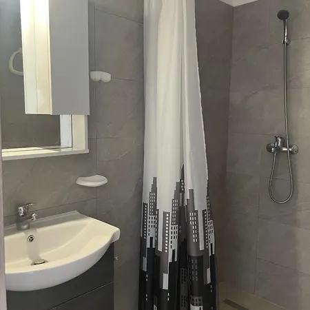 Apartament Dionysias Kiotari *