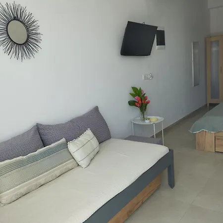 Apartament Dionysias Kiotari *
